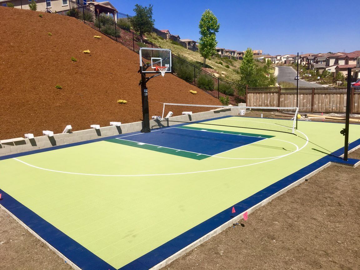 Fantastic Modern Backyard Landscaping Designs For You: Sports Courts